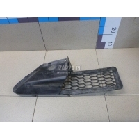 Решетка в бампер правая Renault Logan (2005 - 2014) 8200301496