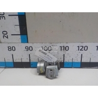 Петля двери передней правой нижняя Renault Megane II (2003 - 2009) 804203220R