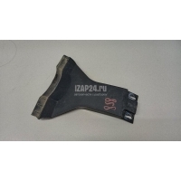Кронштейн решетки радиатора Mercedes Benz W203 (2000 - 2006) 2038890190