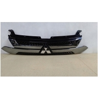 Mitsubishi outlander iii рестайлинг решетка радиатора радиатора 7450b304 оригинал