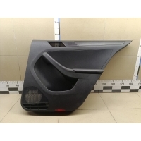 Обшивка двери задней правой VW Jetta 2011> 5C6867212NAHA