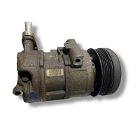 Компрессор кондиционера Opel Corsa D 2009 55701200