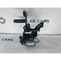 Кронштейн блока ABS Audi a6 c6 2006 4f0614119m