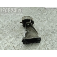 Кронштейн КПП опорный Volkswagen Passat B5+ (GP) 2004