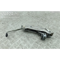 Домкрат Audi A3 8L (1996-2003) 1996 8L0011031A