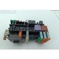 Блок предохранителей Renault Megane I (1995-2003) 2001 7700497782B