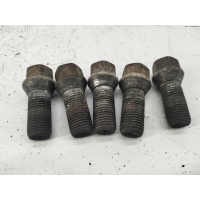 Болт колесный (гайка колесная) Volkswagen Passat B5+ (GP) 2004 8D0601139D