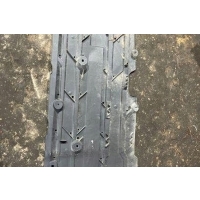 Задняя центральная крышка шасси renault лагуна iii bt0 / 1 555270001r 2.0l