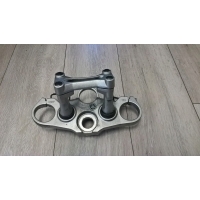 Полка горна fz1n fz1s fazer крепление