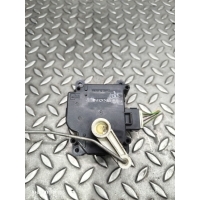 Моторчик заслонки печки Toyota Avensis 2000 0637006231