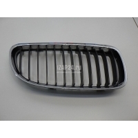 Решетка радиатора правая BMW 3-serie E90/E91 (2005 - 2012) 51137201968