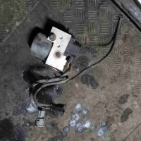 Блок ABS (Модуль АБС) Nissan Primera P11 1998 0265214411