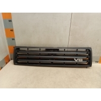 Решетка радиатора Mitsubishi Pajero 2 1993 MB645720