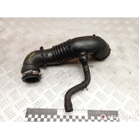 Патрубок воздушного фильтра Toyota RAV4 2 (XA20) 2003 1788027060,1788127090
