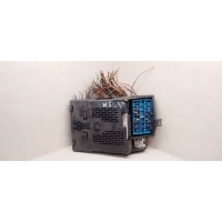 блок предохранителей Renault Megane 2 2009 7703397911,1096046,8200029342A,S108502610C