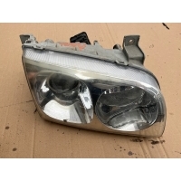 Правый переднее фара hyundai trajet 1999-2004
