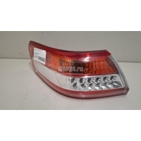 Фонарь задний наружный левый Toyota Camry V40 (2006 - 2011) 8156106440
