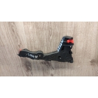 Opel astra iii h каретка бампера передняя 24460284