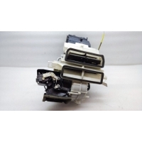 Корпус отопителя Mazda 3 BL 2012 BBP261130C, BBP261B10, BBM461A10, BBM761J01, BBM461B60