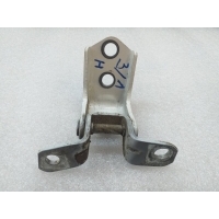 Петля двери Mazda 3 BL 2013 D46173240B