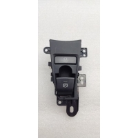 Фиксатор стояночного тормоза (ручника) Toyota Camry (XV70) ASV71 2018 8439033050