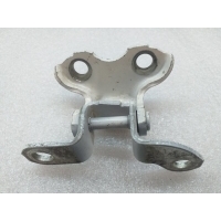 Петля двери Toyota Camry 70 2018 687600D061, 68760-0D060, 68760-0H010