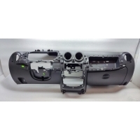 Торпедо Renault Sandero BS 2009-2014 8200739433
