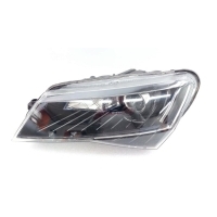 Фара ксеноновая Skoda Superb 3V3 2018 3V1941017A, 3V1941015A