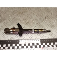 Форсунка Toyota Avensis Verso 2005 2367027030,2367029035,0950000150,0950000570,DCRI100570