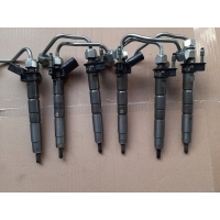 Wtryskiwacz BMW G11 G12 3.0D 0445118