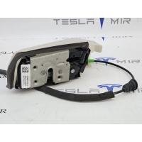 замок двери передней правой Tesla Model Y 2022 1500673-00