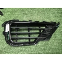 Решетка перед бампера Vw Touareg 2 Nf (2014-2018) 7P6854662D041