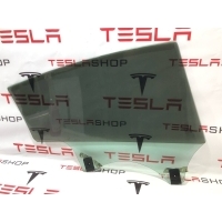 Стекло двери задней левой Tesla Model 3 2022 1077904-99-C