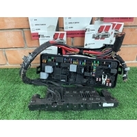Блок предохранителей Land Rover Discovery 5 L8B214N030AC