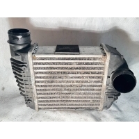 интеркулер правый Audi A6 4F/C6 4F0145806T,4F0145806R
