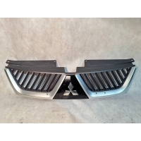 решетка радиатора Mitsubishi Outlander 2 7450A037ZZ,7450A038