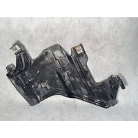 крепление фары (кронштейн фары) правой Audi A4 B8/8K 1301073034,8K0941454