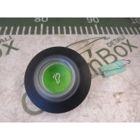 Кнопка открывания багажника Mercedes E W212 2010 A0028214951