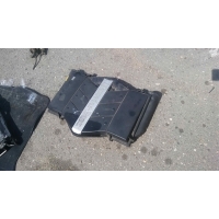 Корпус воздушного фильтра Mercedes S W220 2003 A1120900601,A1120901101
