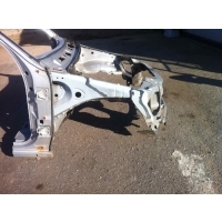 Четверть передняя правая Mercedes ML W163 2002 A1636200761,A1636200516,A1636200616,A1636200691,A1636200416,A1636101225,A1636200834,A1636200761