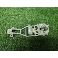 кронштейн ручки VW Touareg 2002-2010 25.11.2005 7L0839885A