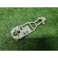 кронштейн ручки VW Touareg 2002-2010 25.11.2005 7l0837886c