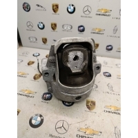 Подушка крепления двигателя Audi Q5 8R 2015 8R0199381