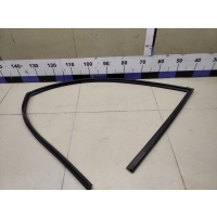 Уплотнитель стекла двери HYUNDAI i30 2007-2012 825302R000