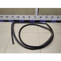 Уплотнитель двери HYUNDAI i30 2007-2012 831402R000