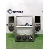 блок управления климат-контролем Nissan X-TRAIL NT30 2004 27500eq100, 68260eq100