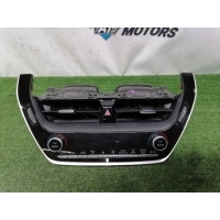 блок управления климат-контролем Toyota Corolla ZWE211 2019 5590012G30B0