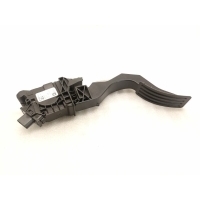 Педаль газа Volvo XC40 XC40 32212365