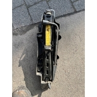Renault kangoo iii подъёмник домкрат колёса