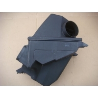 корпус воздушного фильтра AUDI A8 (D2) 1994-2003 AUDI A8 (D2) 1994-2003 1999 077133837R,